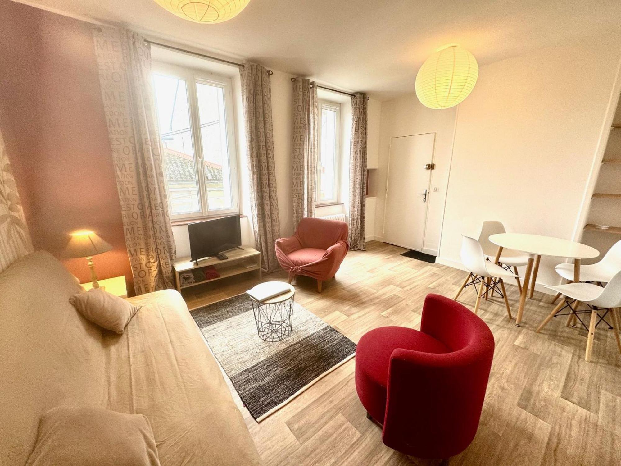 Le Clos Des Baleines 2 Limoges Bagian luar foto